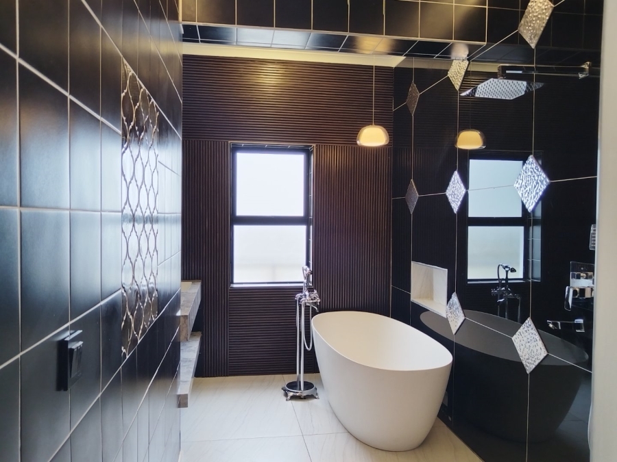 4 Bedroom Property for Sale in Sandown Western Cape